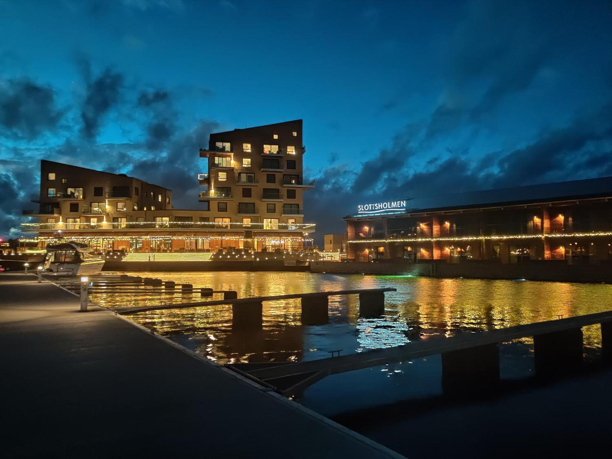Slottsholmen Hotell Och Restaurang Västervik Extérieur photo