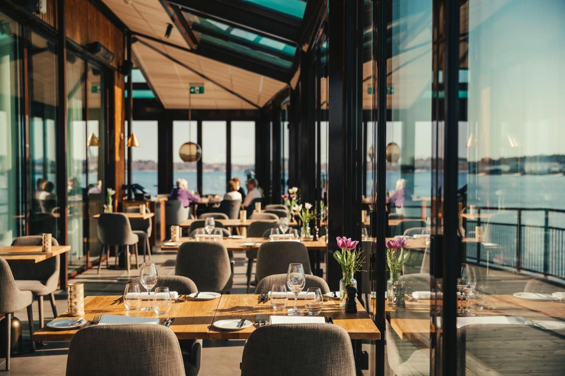 Slottsholmen Hotell Och Restaurang Västervik Extérieur photo